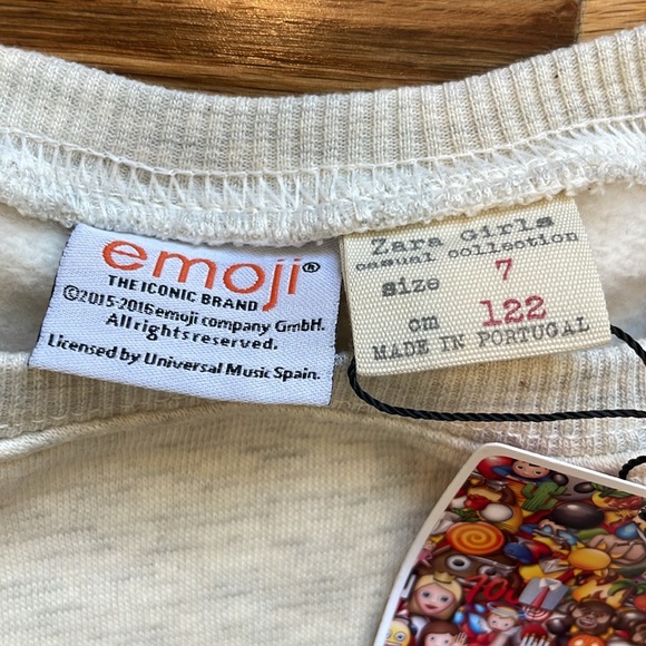 Zara Girls Flip Emoji Sweatshirt - size 7 - Picture 4 of 5